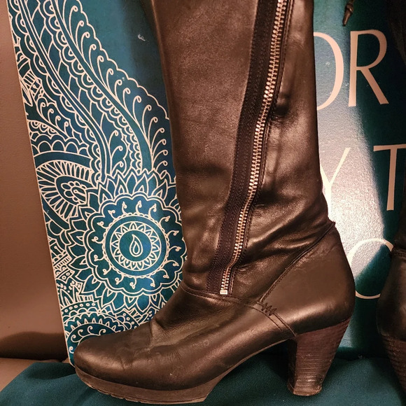 Vintage Hogl brand Leather Boots, Sz 6 - Picture 3 of 5